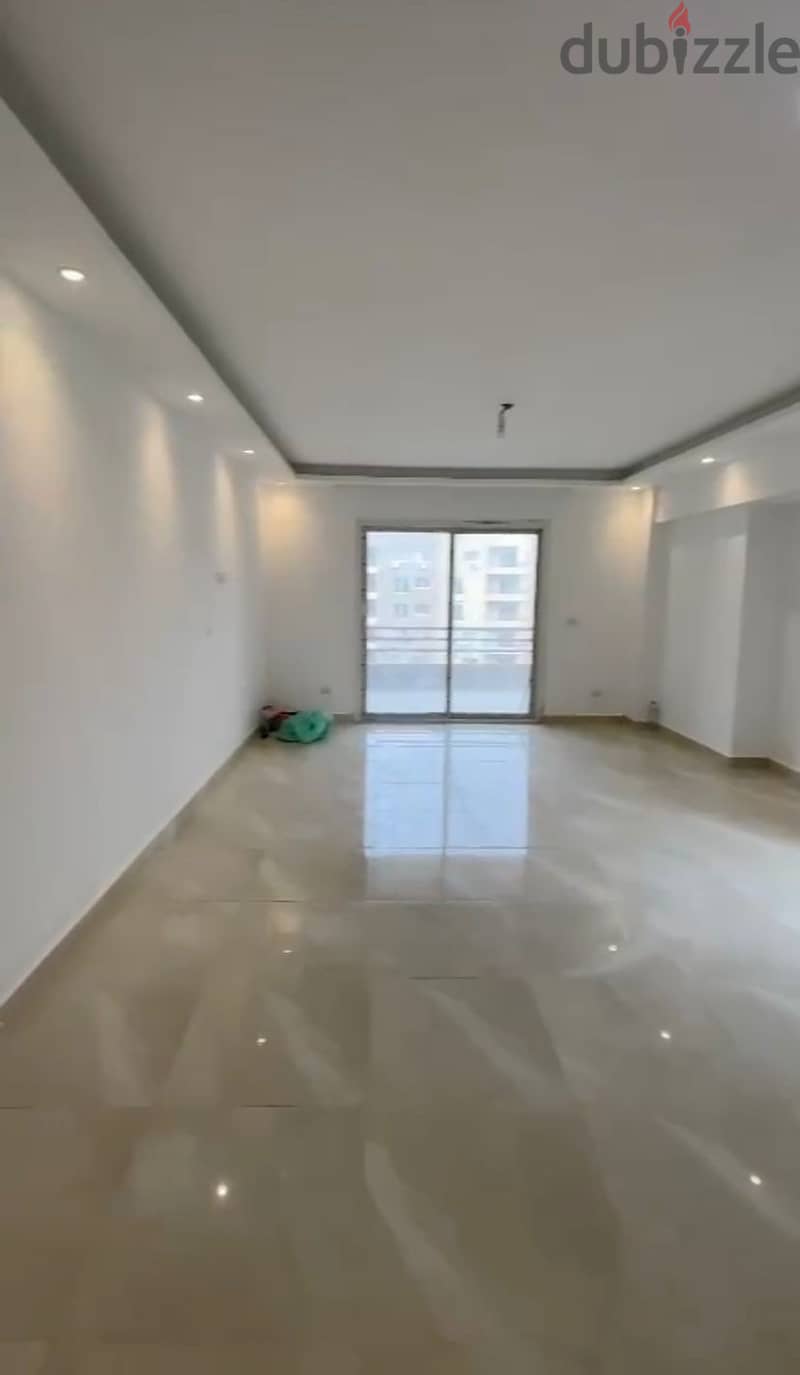 Apartment fully finished  For rent  181m View pool prime location  the square  New Cairo 4