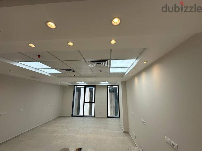 office space for rent 65 sqm fully finished with prime location Hyde park new Cairo 4