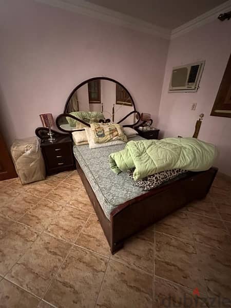 غرفة نوم للبيع في حدائق الاهرام قابل للتفاوض البسيط 1