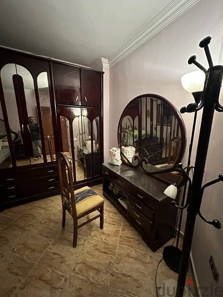 غرفة نوم للبيع في حدائق الاهرام قابل للتفاوض البسيط 2