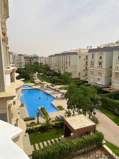 apartment  fully finished 200 M For Sale prime location view pool  Mountain View Hyde Park new cairo
