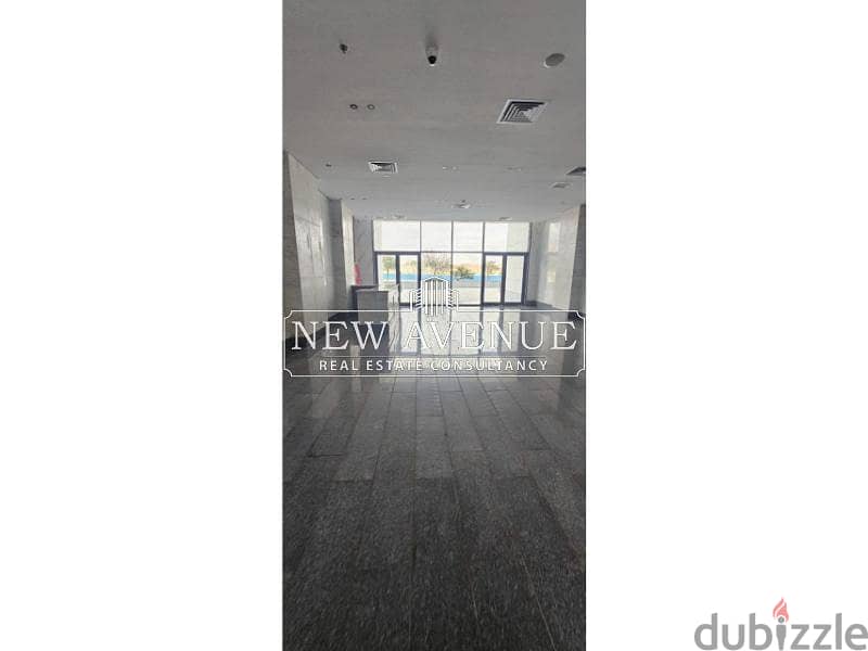 Ready to move office 47m 1st floor in Waterway 4