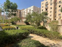 apartment 160 m prime location installment till 2031 , hyde park new cairo 0