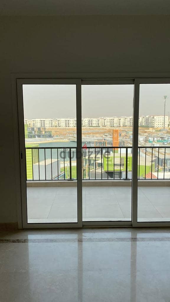 Apartment for sale in mivida new cairo fully finished Open View On Central Park and Lake  شقة للبيع فى ميفيدا التجمع الخامس تشطيب سوبر لوكس 6