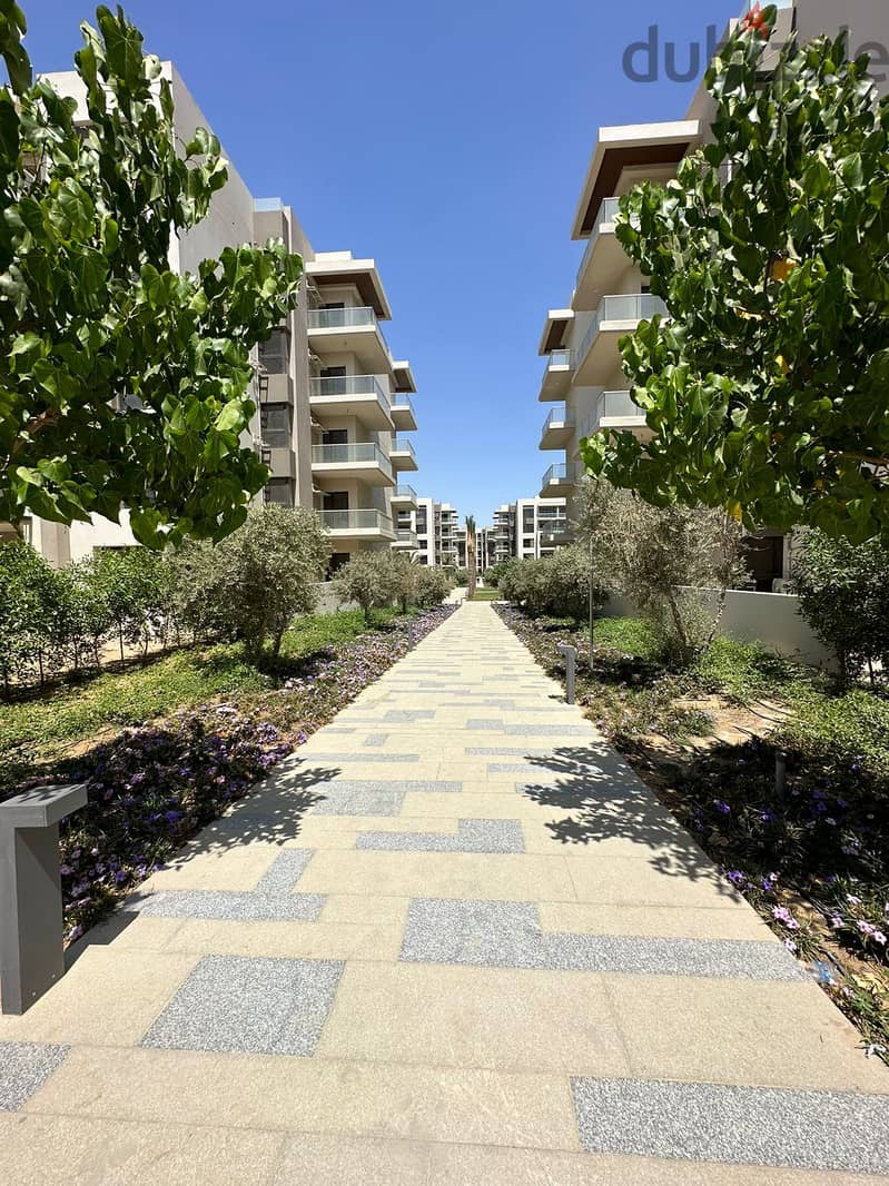 Finished apartment with immediate delivery in Fifth Settlement (The Address East Compound) 2
