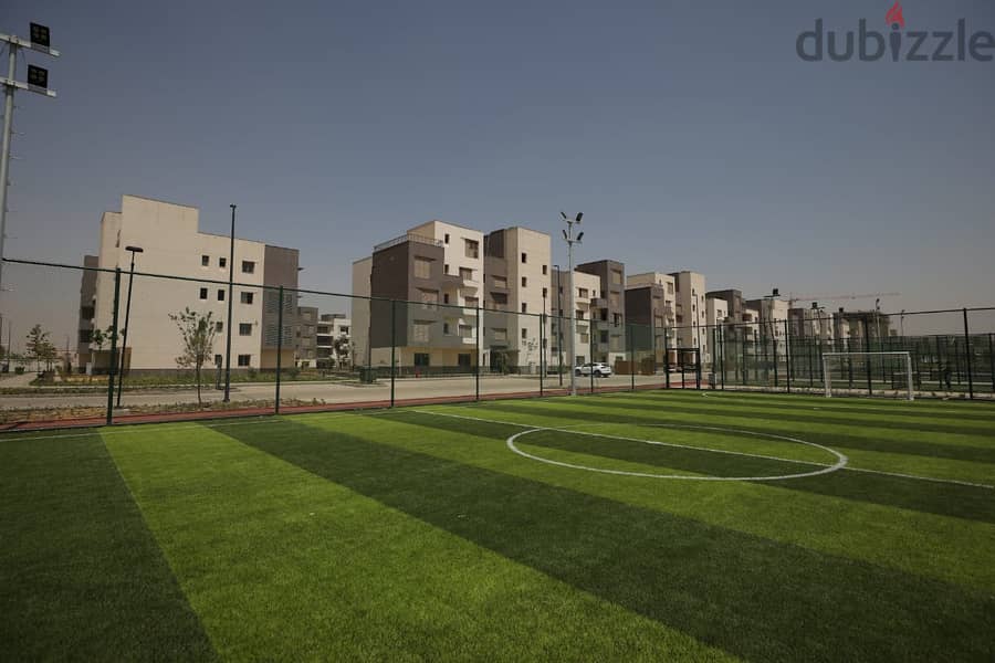 شقة للبيع بموقع متميز جدا في ديستريكت 5 التجمع الخامس من شركة مراكز بمقدم واقساط  District 5 New Cairo 4