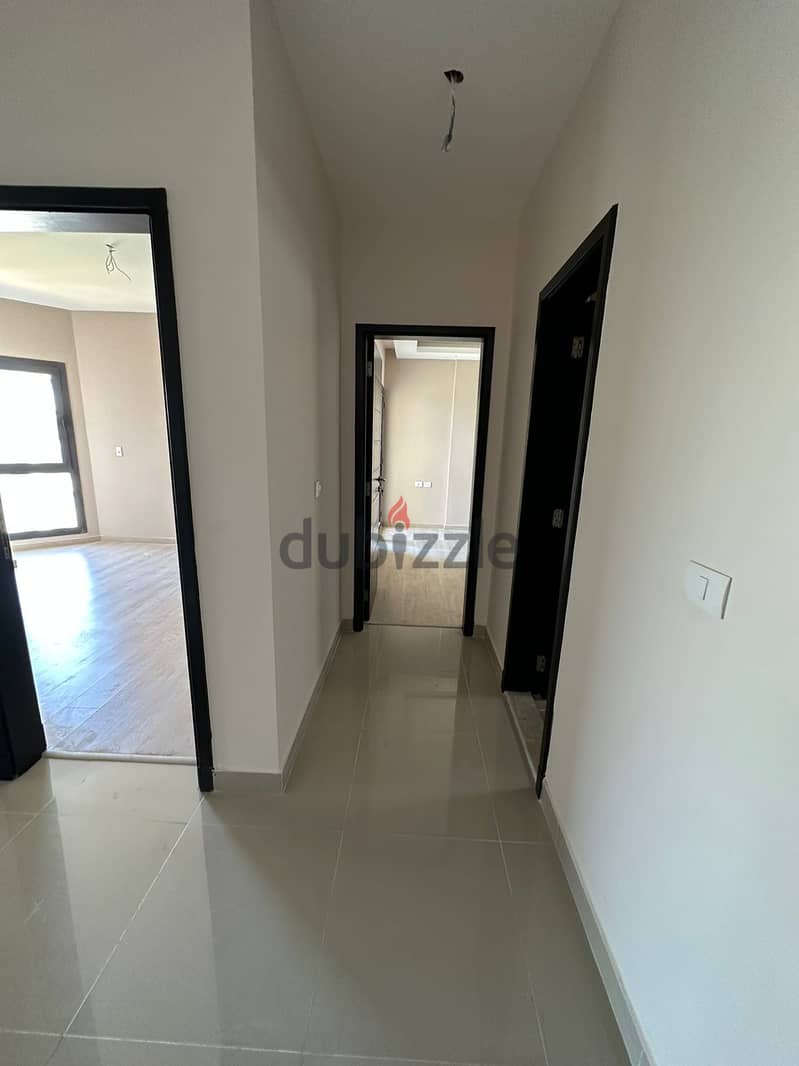 For sale, a fully finished apartment (immediate delivery) in Address East Compound, New Cairo, in the Fifth Settlement. 2