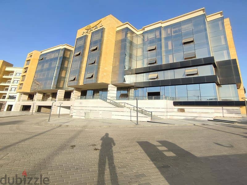 Distinctive office for sale in Pearl Mall, excellent location in the settlement 5