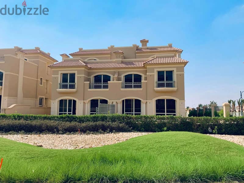 TOWN HOUSE MIDDLE CLASSIC 230 SQM 4 BEDROOMS+LIVING READY TO MOVE GREENERY VIEW La Vista City تاون هاوس ميدل للبيع لافيستا سيتى 2