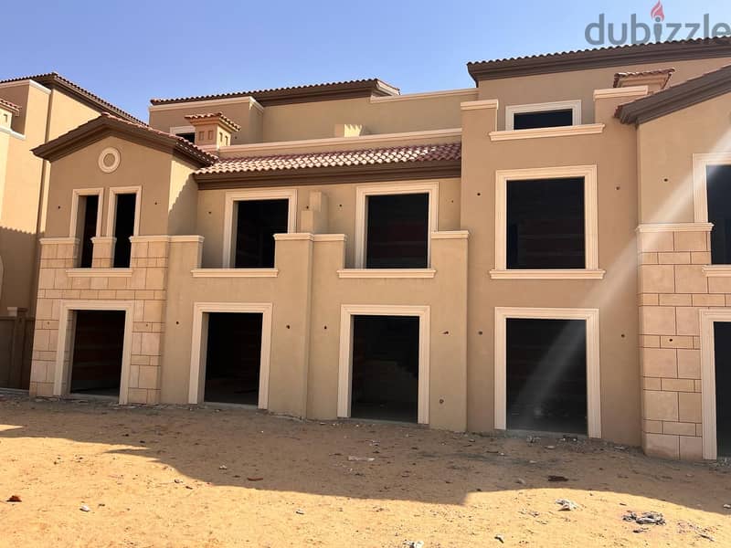 TOWN HOUSE MIDDLE CLASSIC 230 SQM 4 BEDROOMS+LIVING READY TO MOVE GREENERY VIEW La Vista City تاون هاوس ميدل للبيع لافيستا سيتى 6