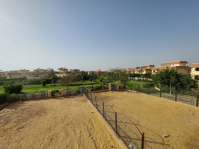 Villa for sale in the most prime location in Madinaty, Wide Garden view. 6