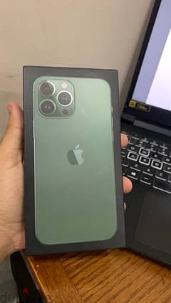 Iphone 13 pro Max dark green 0