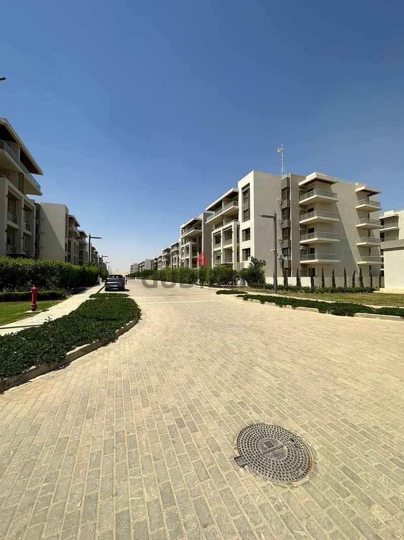Immediate delivery apartment in Own now your apartment in the best location in the Fifth Settlement of The Address East Compound 0