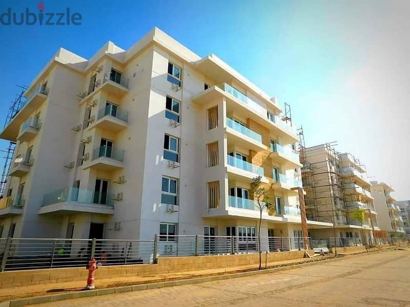 Apartment for sale in Mountain View iCity October, 175 meters (3 rooms), front and rear view on green spaces, prime location, with a 10% down payment 9