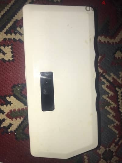 بور بانك يشحن بطاريه اي سيارة