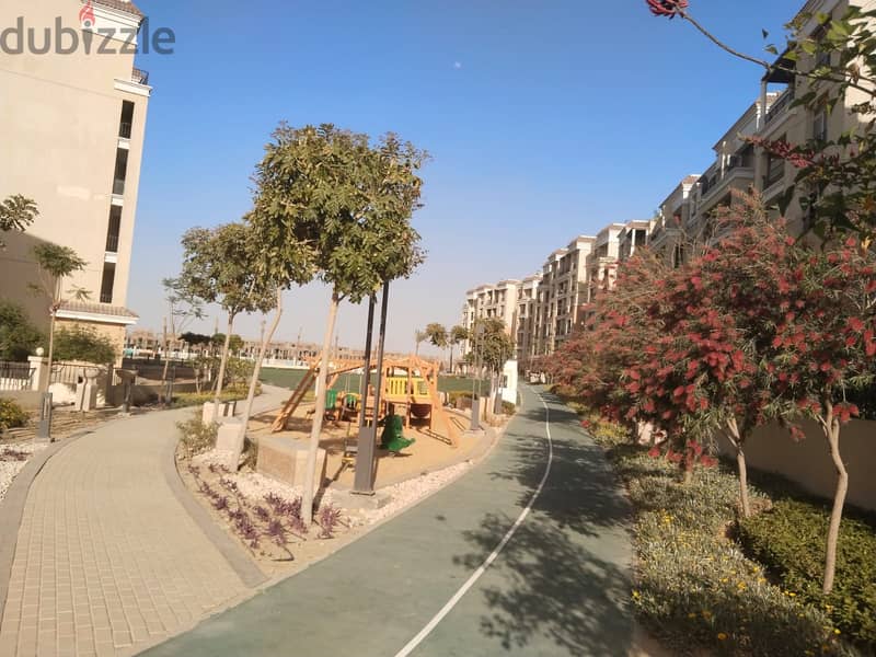 شقة 131م تقسيمة مميزة للبيع بكمبوند سراي Sarai سور بسور مدينتي القاهرة الجديدة قسط على 8 سنين 22