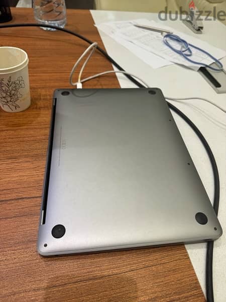 Macbook pro m1 13 inch 512ssd 3