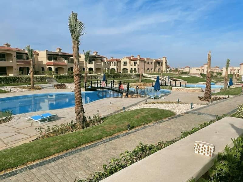 Immediate delivery of a 150 sqm chalet (finished) + 50 sqm garden, first row on the sea, for sale in La Vista, Ain Sokhna, Lavista Gardens, 5 years in 3