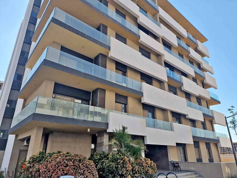 Apartment for sale in a prime location in Shorouk - Super Lux - area 160 square meters, 3 rooms 3