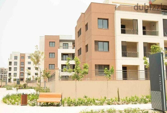 Ready to move town house villa for sale 258m with installments in District 5 New Cairo  دستركت فايف التجمع الخامس 4