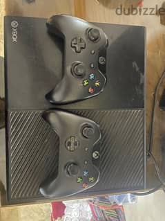 Xbox 1 500gb 2 controller perfect condition