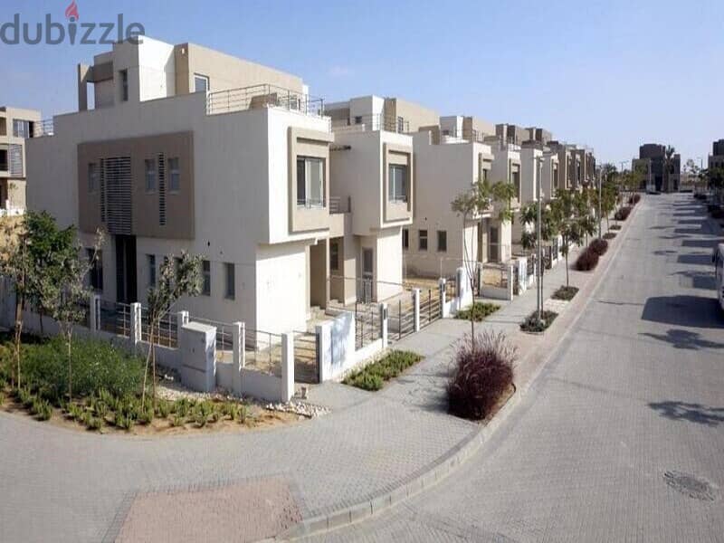 Townhouse with Prime Location Resale in Palm HilLLS 3