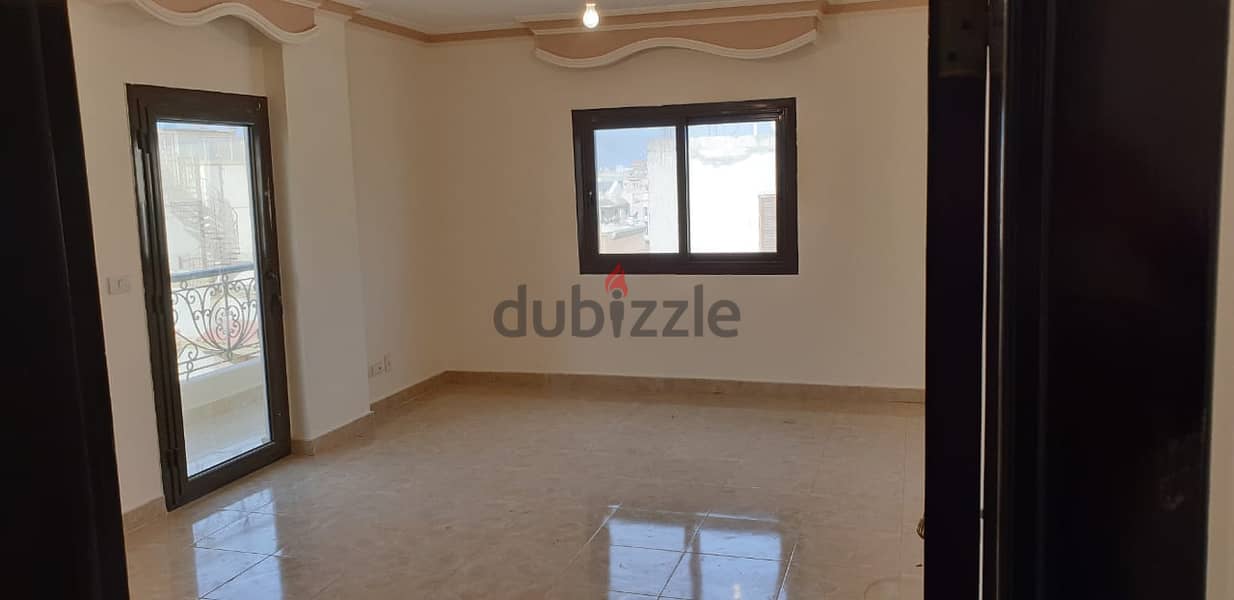 Apartment for rent in the Fourth District, near the Modern Education School and the court View Garden 5