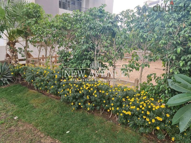 Fully furnished Ground apartment with garden at Cairo Festival City 9