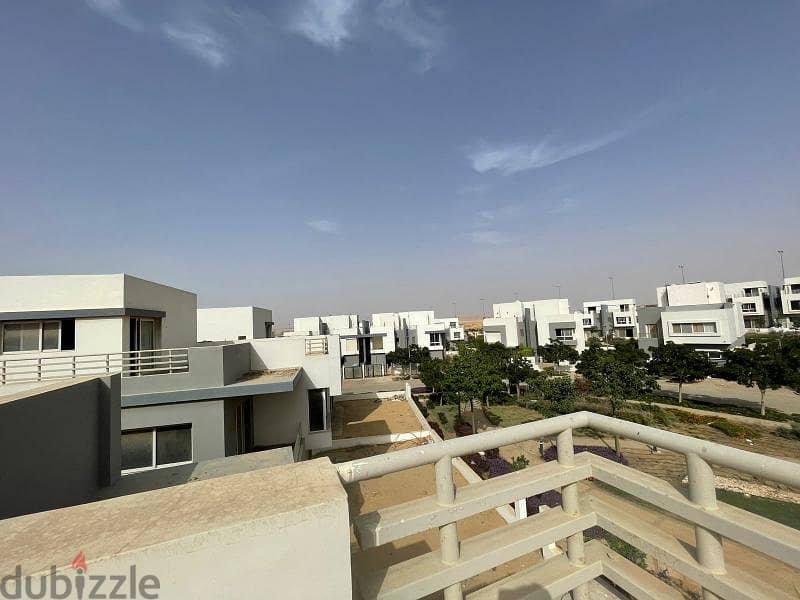 Open View Standalone 3 levels - Livable Phase in Hyde Park New Cairo 1