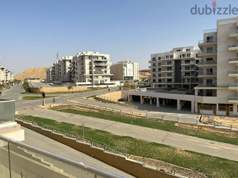 3-bedroom apartment for sale, ready to move in advance and installments, Mountain View iCity 8