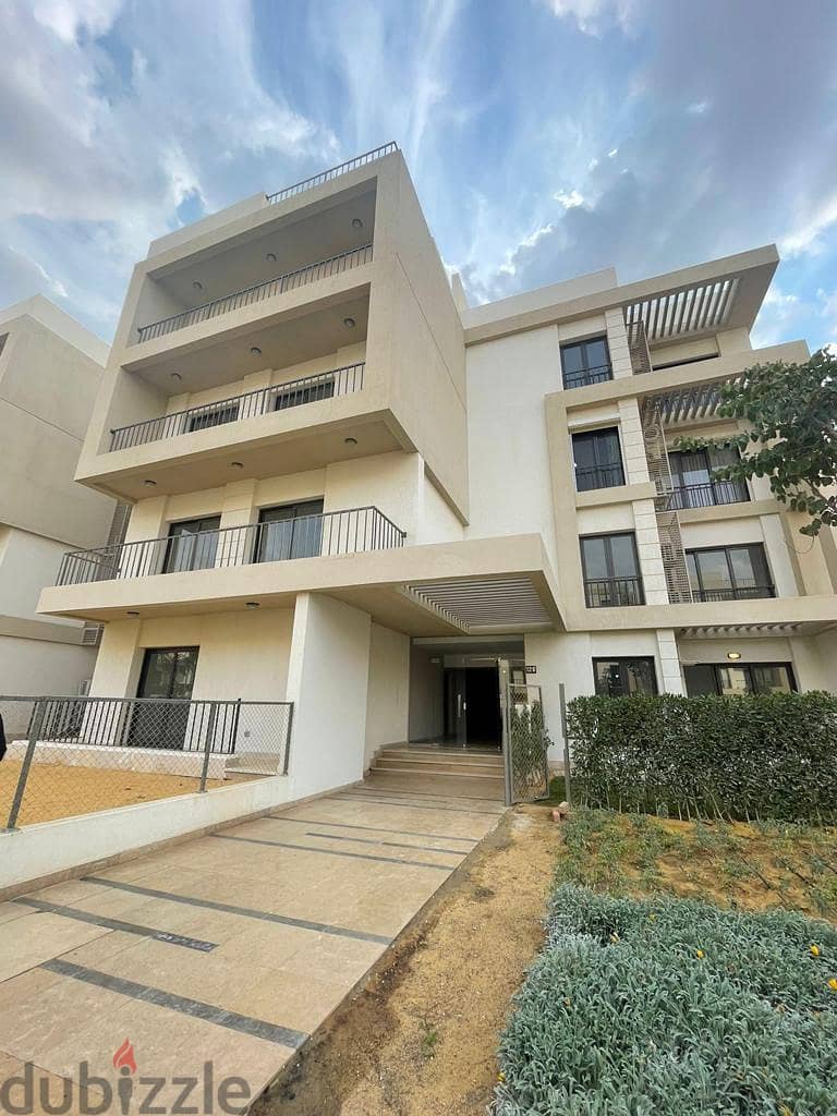 for sale apartment ready to move  fully finished with ACs & appliance  & furniture in fifth square marasem 6