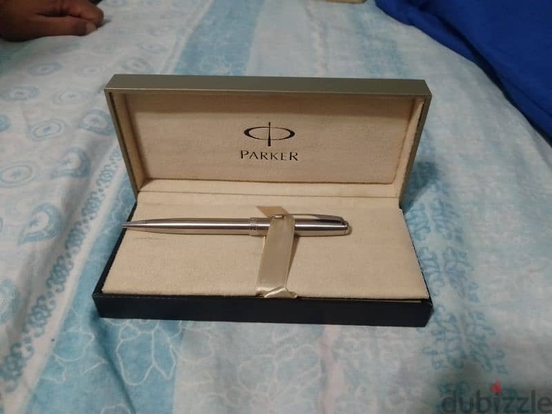 parker pen new with box 1