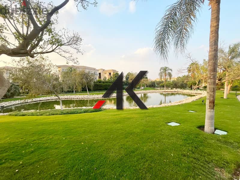 Amazing Finished  Stand Alone L1250m. with pool For Sale in Villar - New Cairo 14