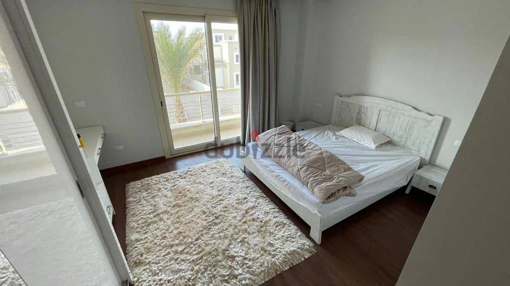 Standalone very high end finished for rent in cairo festival city 9