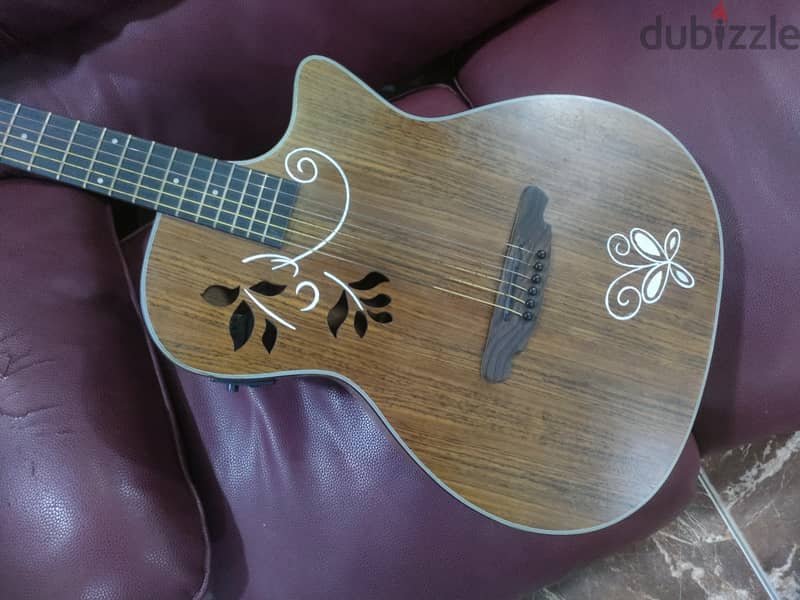 Guitar sqoe acoustic 3