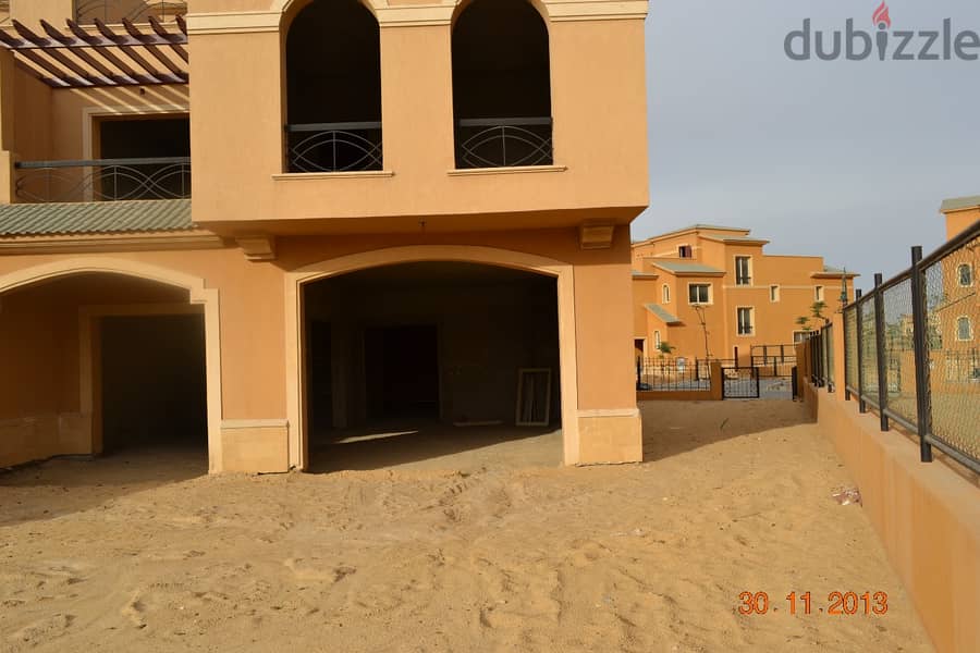 Twin House With lowest price, With a View Lagoon for sale in Dyar Arco 4