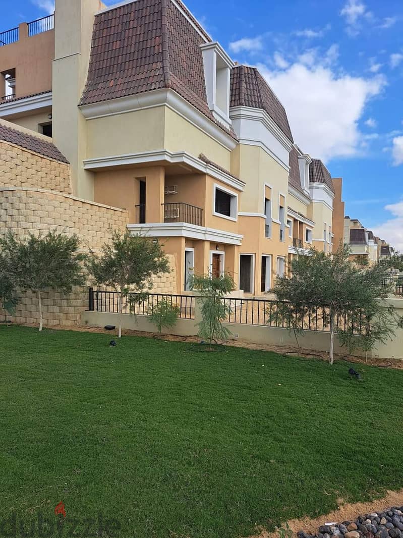 S Villa for sale near Mostakbal City, 239 sqm, corner with 60 sqm garden and 78 sqm roof, in Sarai Compound, New Cairo 15