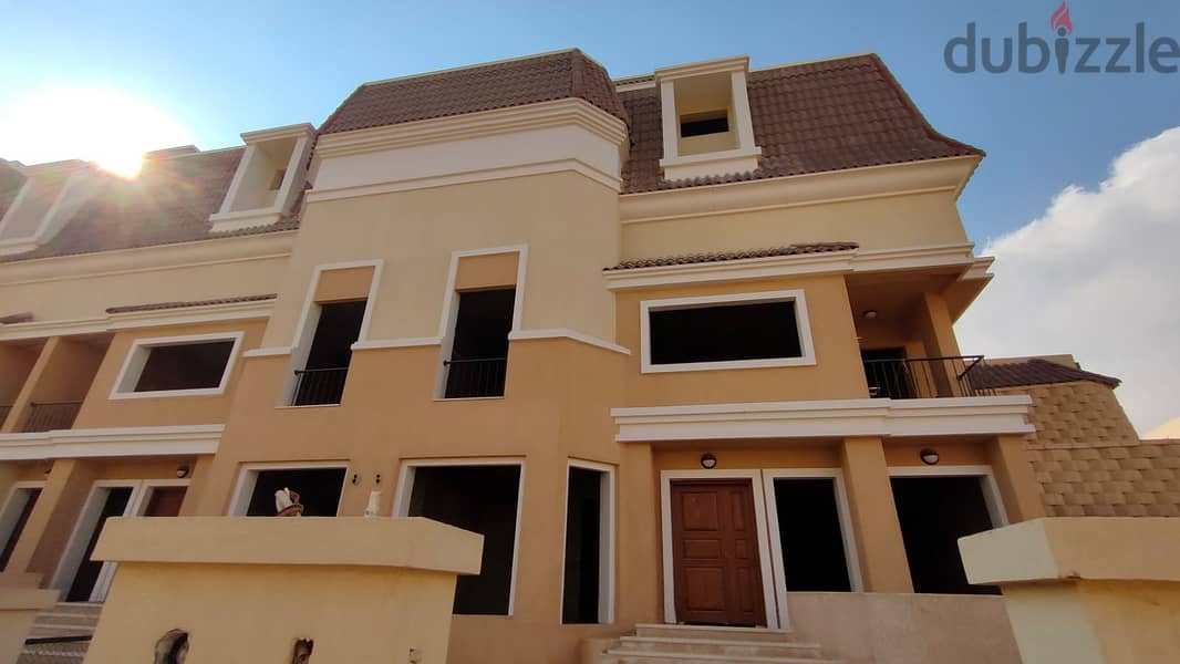 S villa for sale in Madinaty wall, 212 sqm, with a 50 sqm garden, at the lowest price in Sarai Compound, with a down payment starting from 10% and ins 12