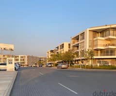 Apartment on the pool view, 133 m, 3 rooms, for sale in Taj City Compound, the best location in the settlement, with a down payment starting from 5%