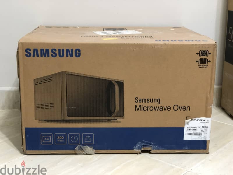 Microwave samsung23L capacity 800 W White MS23F300EEW 0