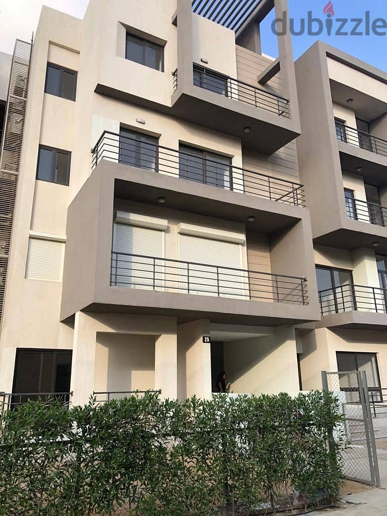 apartment 162 m 3 bed under market fully finished view landscape , fifth square 1
