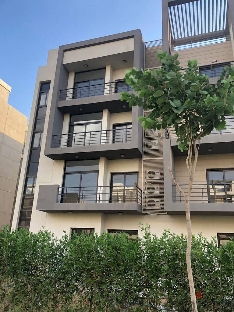 apartment 162 m 3 bed under market fully finished view landscape , fifth square 2