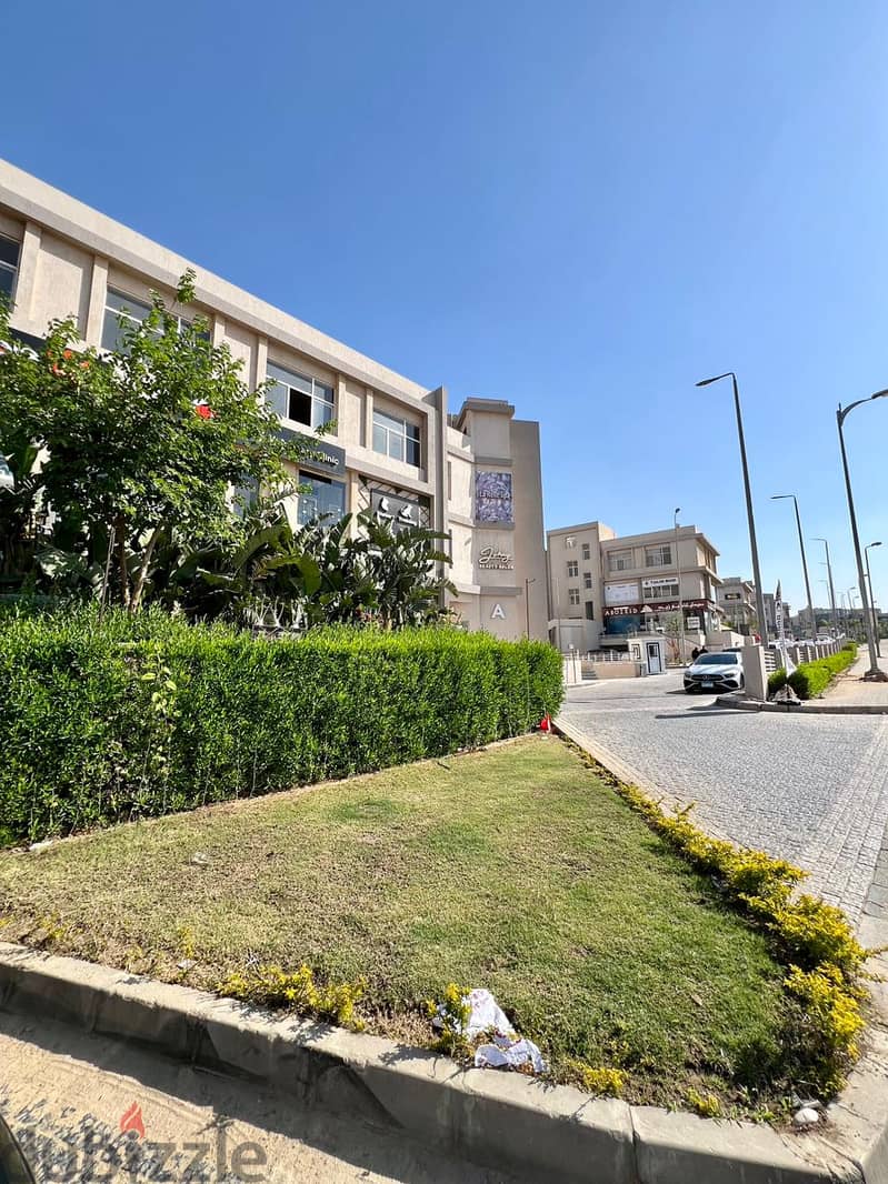Administrative office for sale 270 meters, ready to move with instalments 5