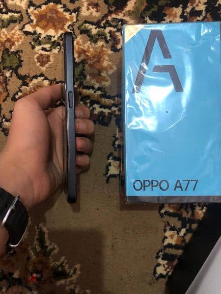 Oppo A77  كسر زيرو بدون خدش 4