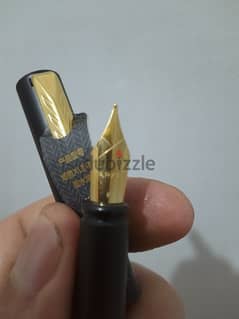 قلم باركر حبر لم يستخدم 
Parker Frontier Matte Black Gold Nib GT