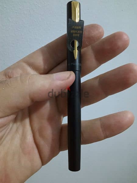 قلم باركر حبر لم يستخدم 
Parker Frontier Matte Black Gold Nib GT 5