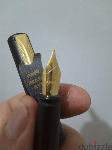 قلم باركر حبر لم يستخدم 
Parker Frontier Matte Black Gold Nib GT 6