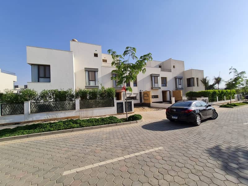 Large Villa with Basement Overlooking the Clubhouse Prime location for resale in Villette Sodic 4