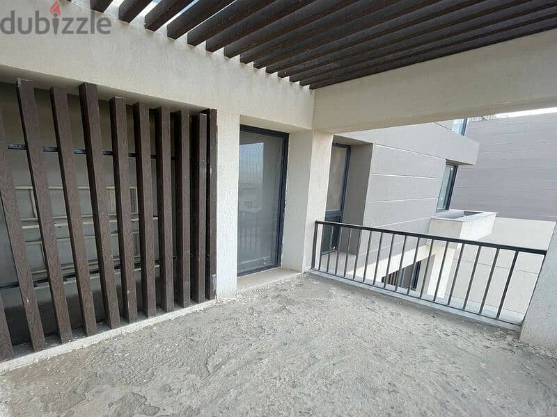 125 SQM Apartment fully finished by Sodic for resale in very prime location less 6 Million than company price 9
