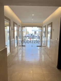 Duplex with a large area of 206 square meters and a distinctive garden of 117 square meters for sale in Sarai Compound, Elan phase, New Cairo, with a